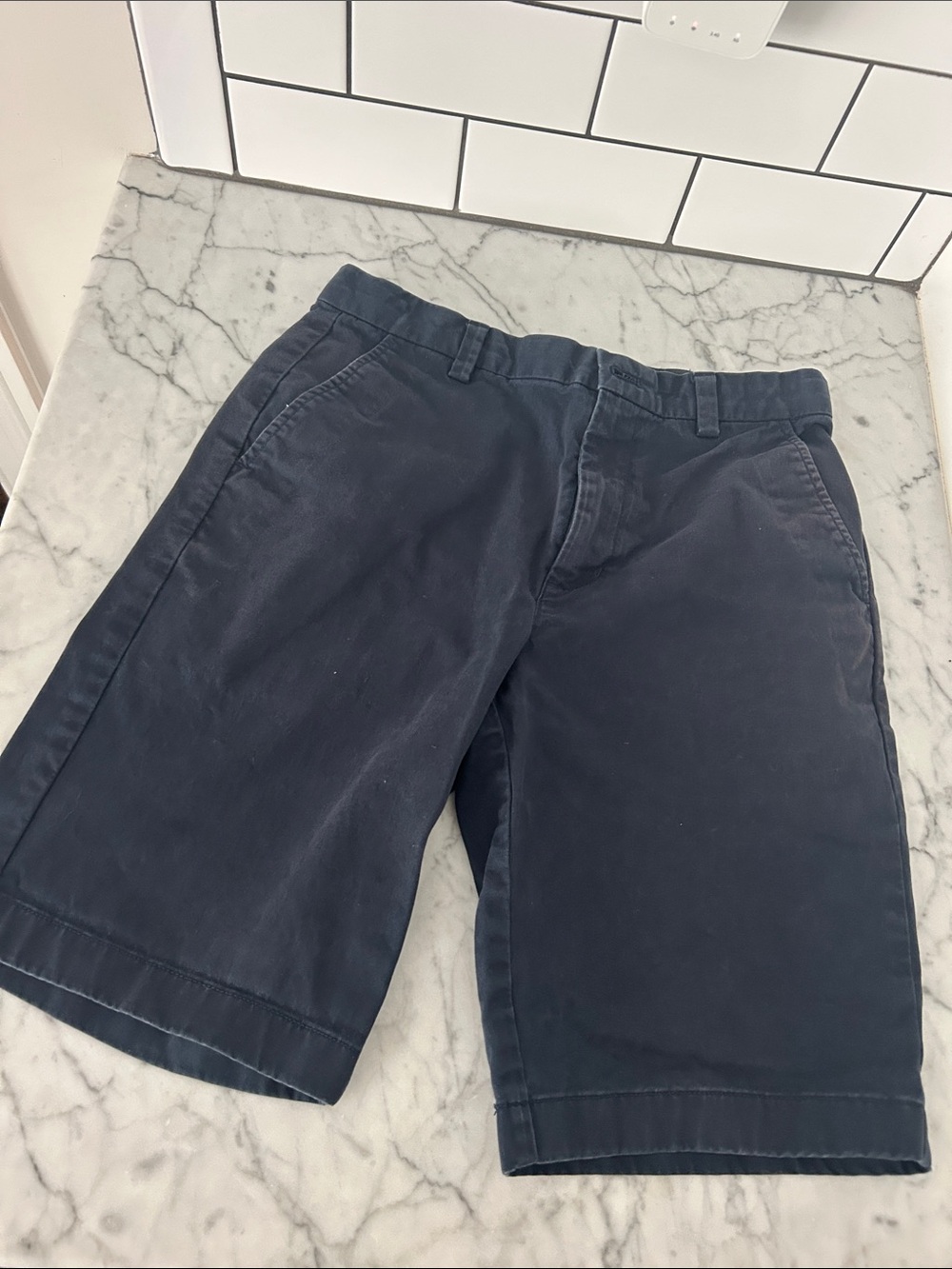 Vineyard Vines Men's Navy Flat-Front Chino Shorts